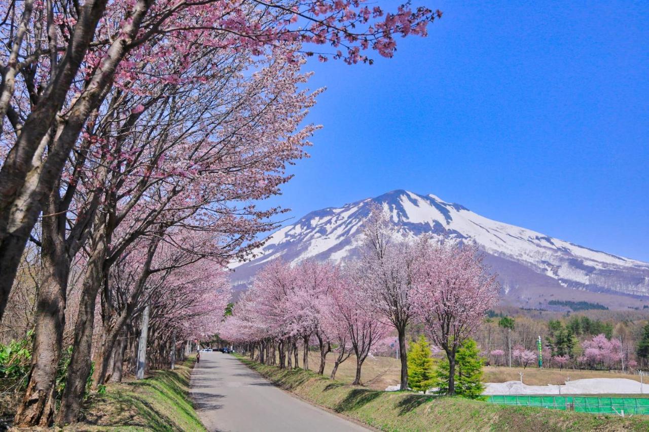 Guest House Chara Hirosaki Zewnętrze zdjęcie